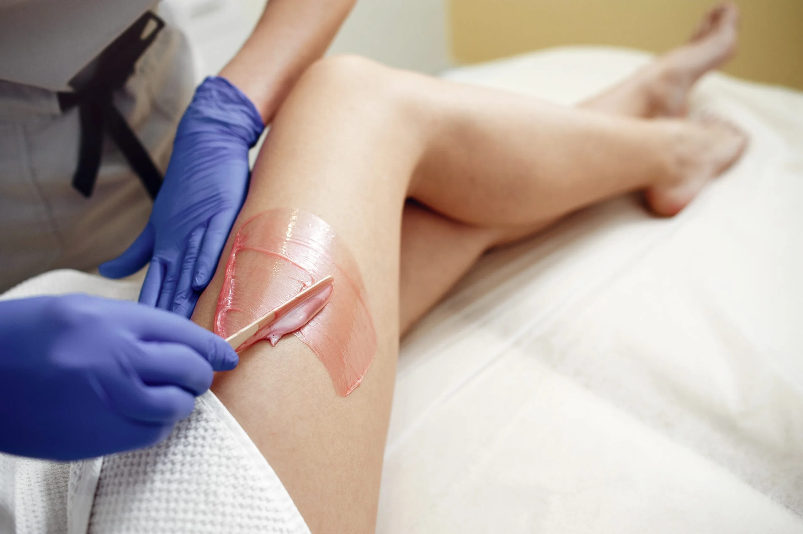 Hot wax, Strip wax, Hollywood-Bikini-Brazilian Wax