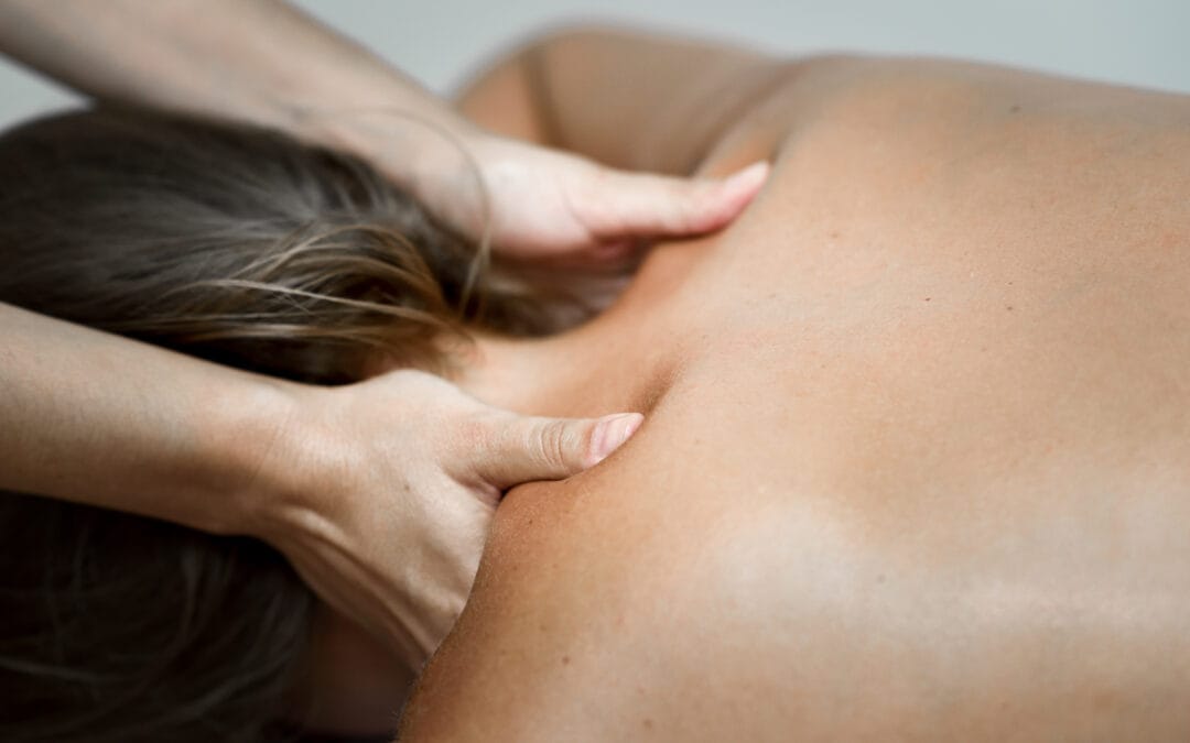Back Neck Shoulder massage 8 steps methods
